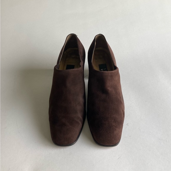 Stuart Weitzman Brown Suede Genuine Leather Square Toe Classic Heels size 7 - Picture 6 of 15